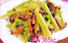 芹菜炒香菇 抗衰老美食